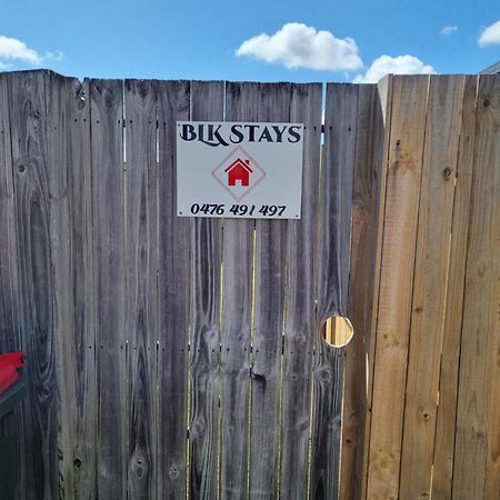 Blk Stays Guest House Deluxe Units Morayfield Ngoại thất bức ảnh