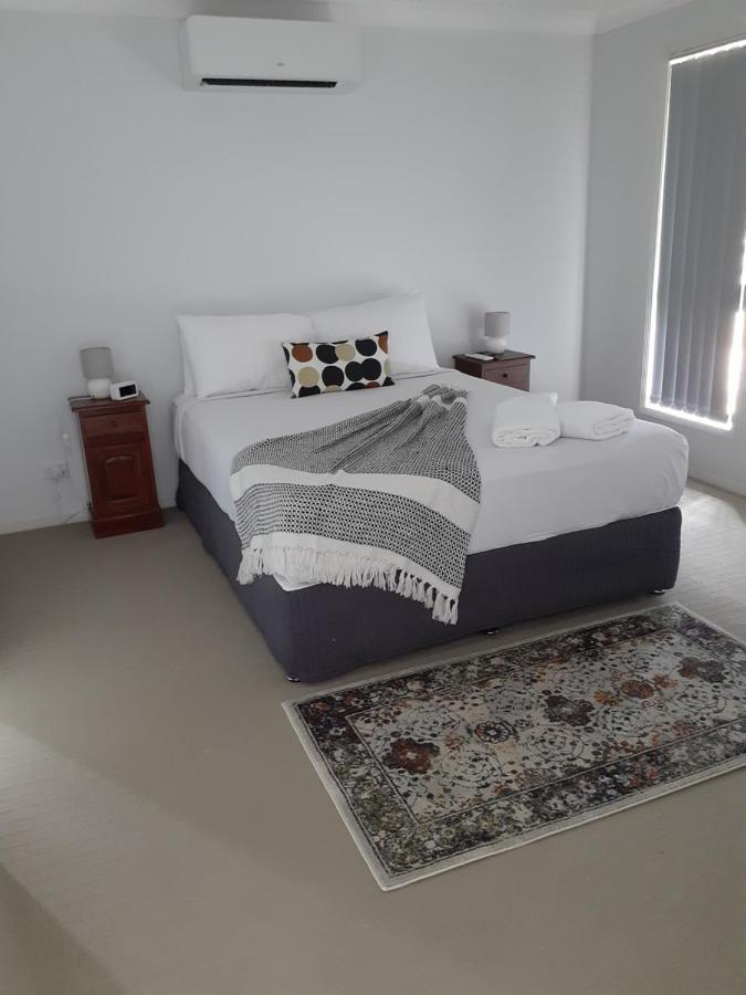 Blk Stays Guest House Deluxe Units Morayfield Ngoại thất bức ảnh